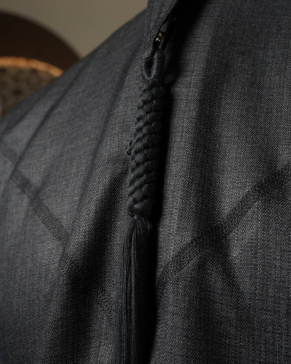 Cashmere Charcoal Emirati Thobe