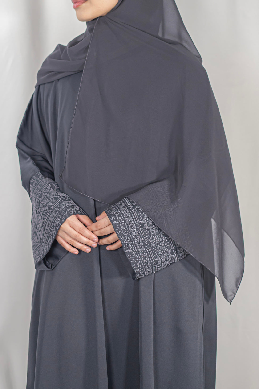 Grey Jacquard Geometric Abaya