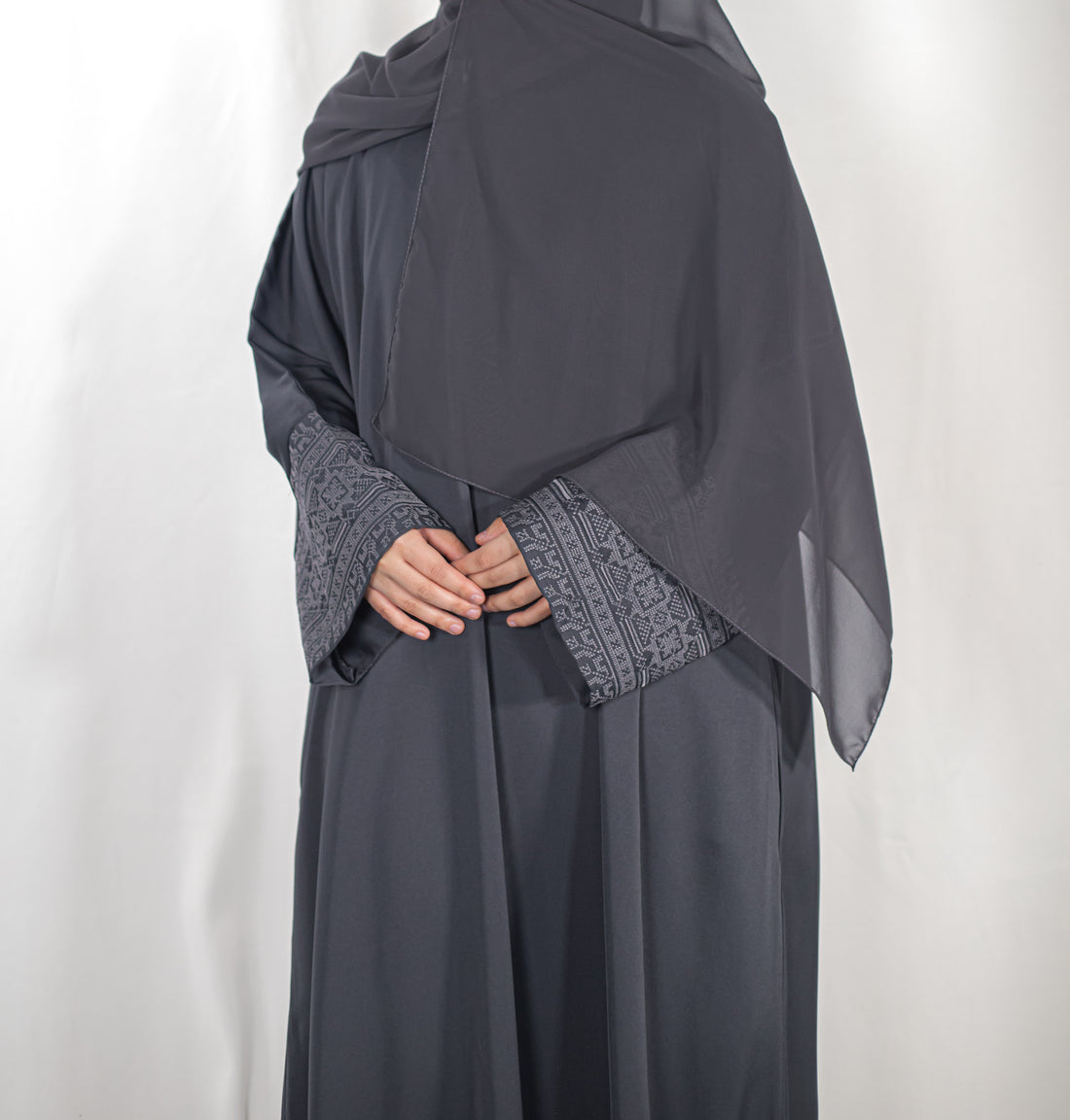 Grey Jacquard Geometric Abaya