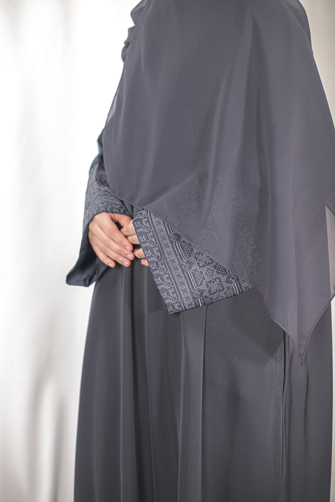 Grey Jacquard Geometric Abaya