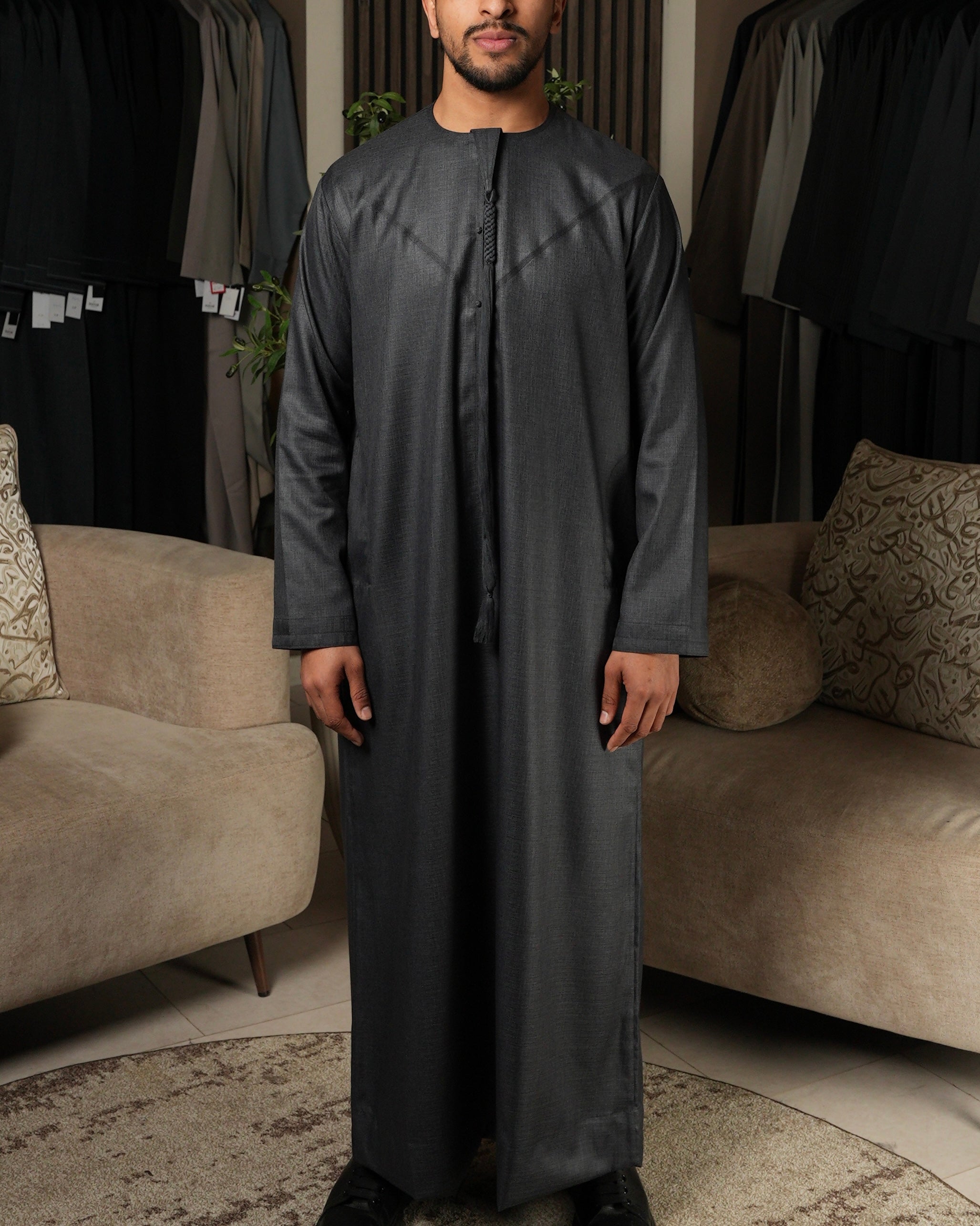 Cashmere Charcoal Emirati Thobe