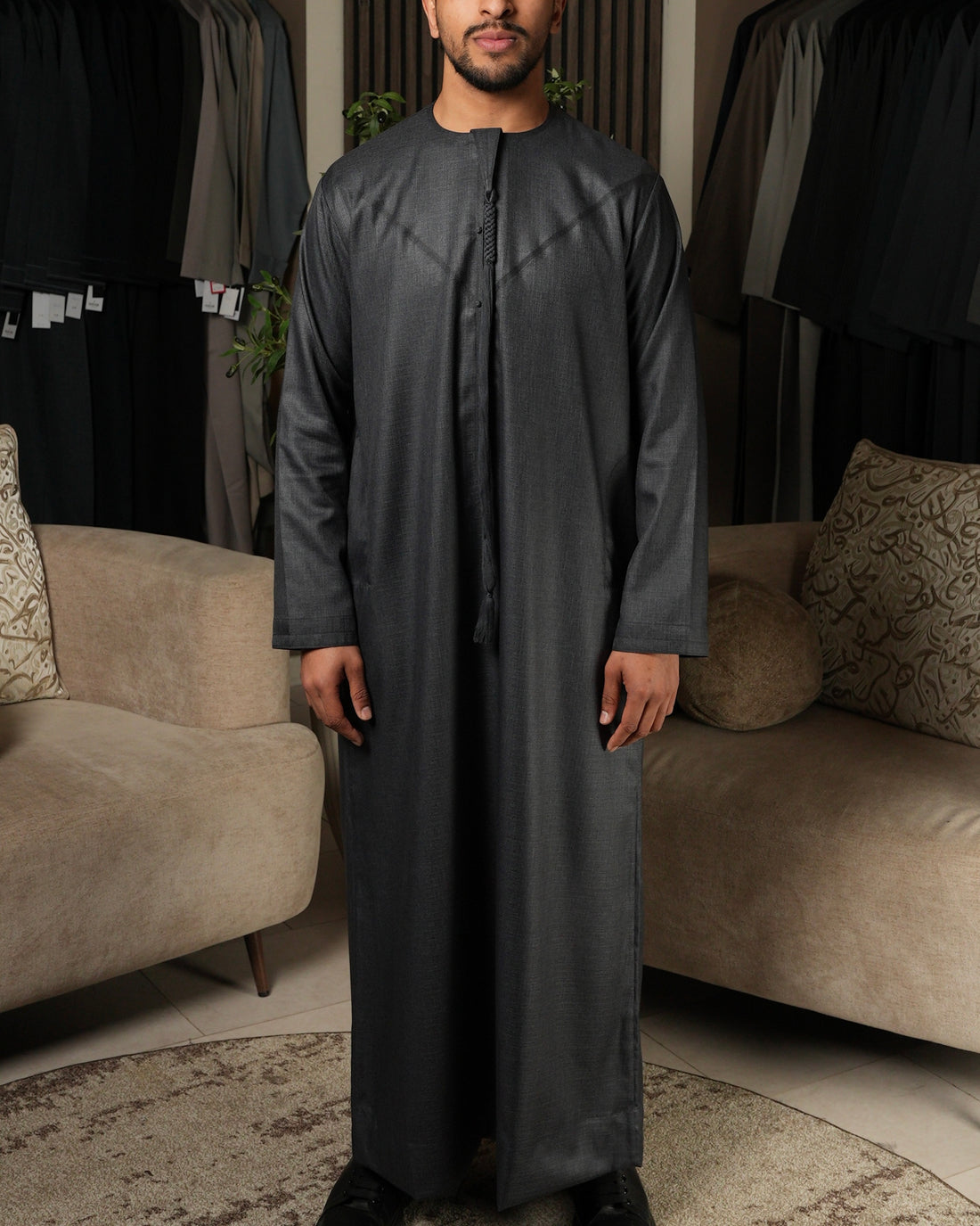 Cashmere Charcoal Emirati Thobe