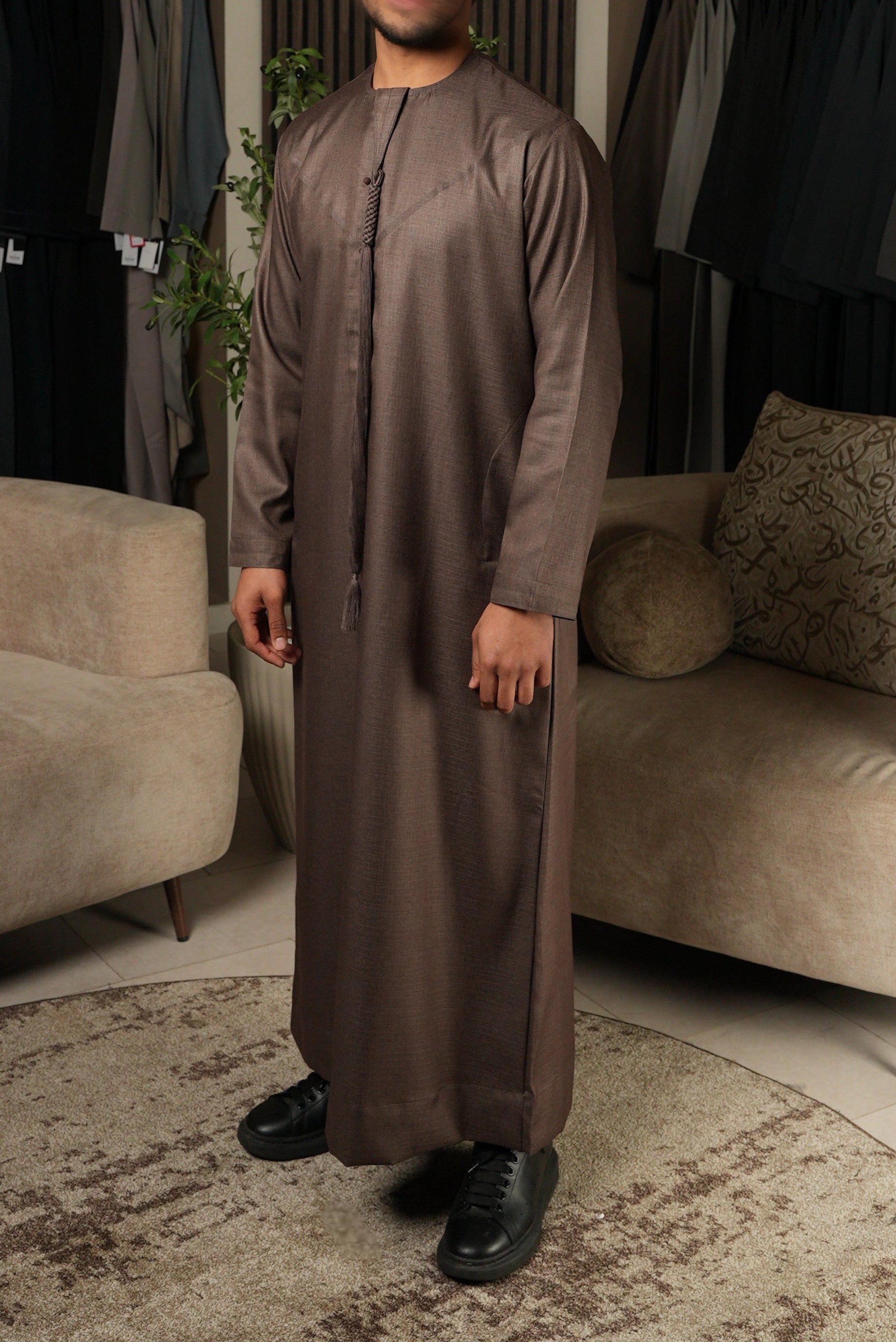 Cashmere chocolate brown Emirati Thobe